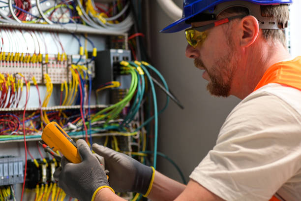 Best Circuit Breaker Repair  in Spring Green, WI